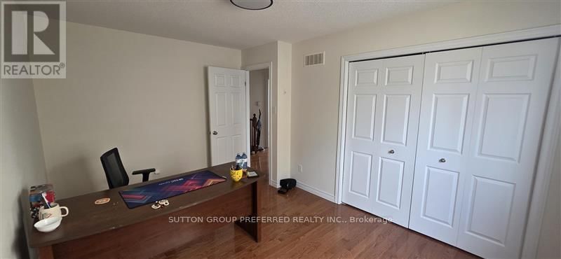 912 GRENFELL DRIVE Image 15