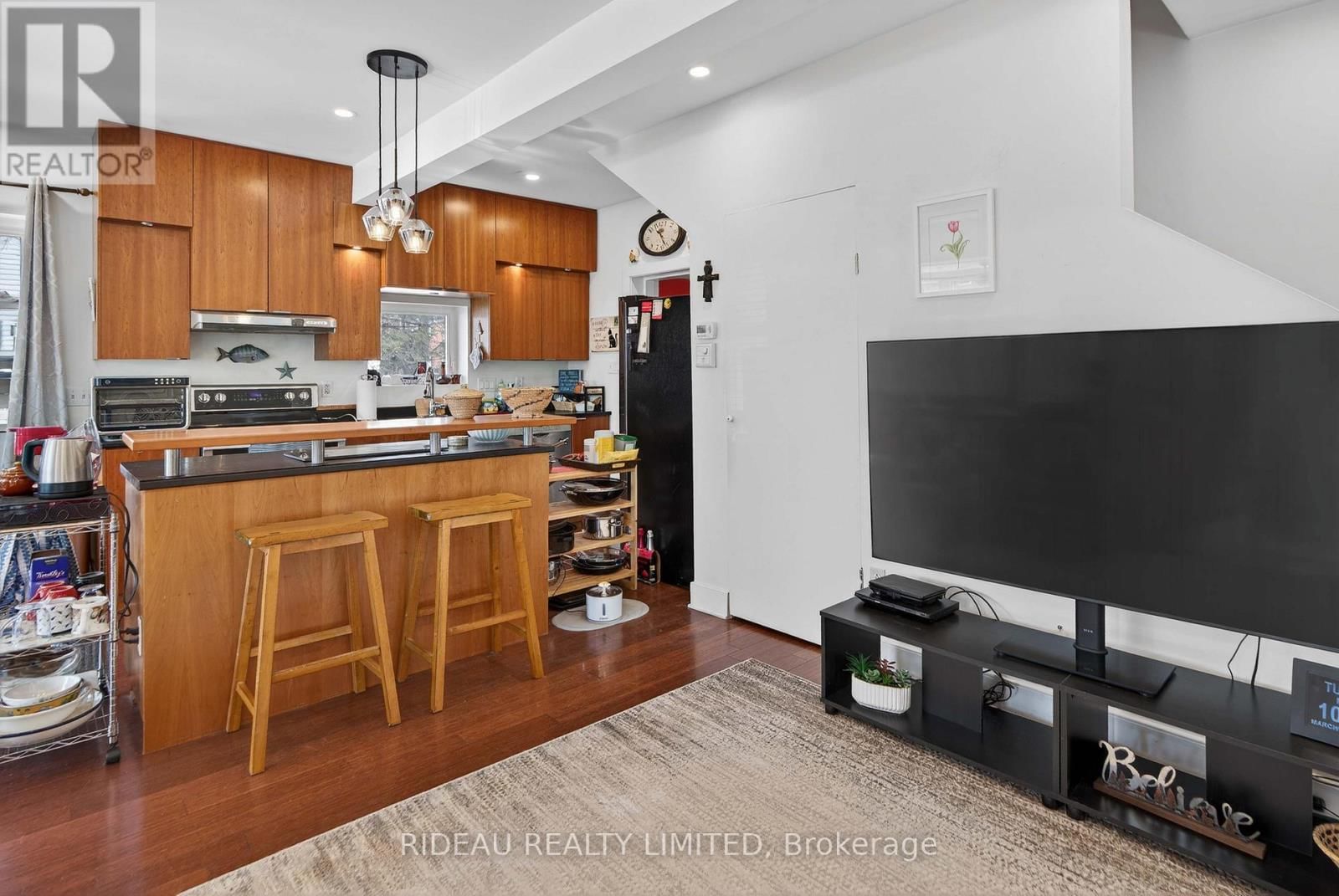 22 PERTH STREET Image 4