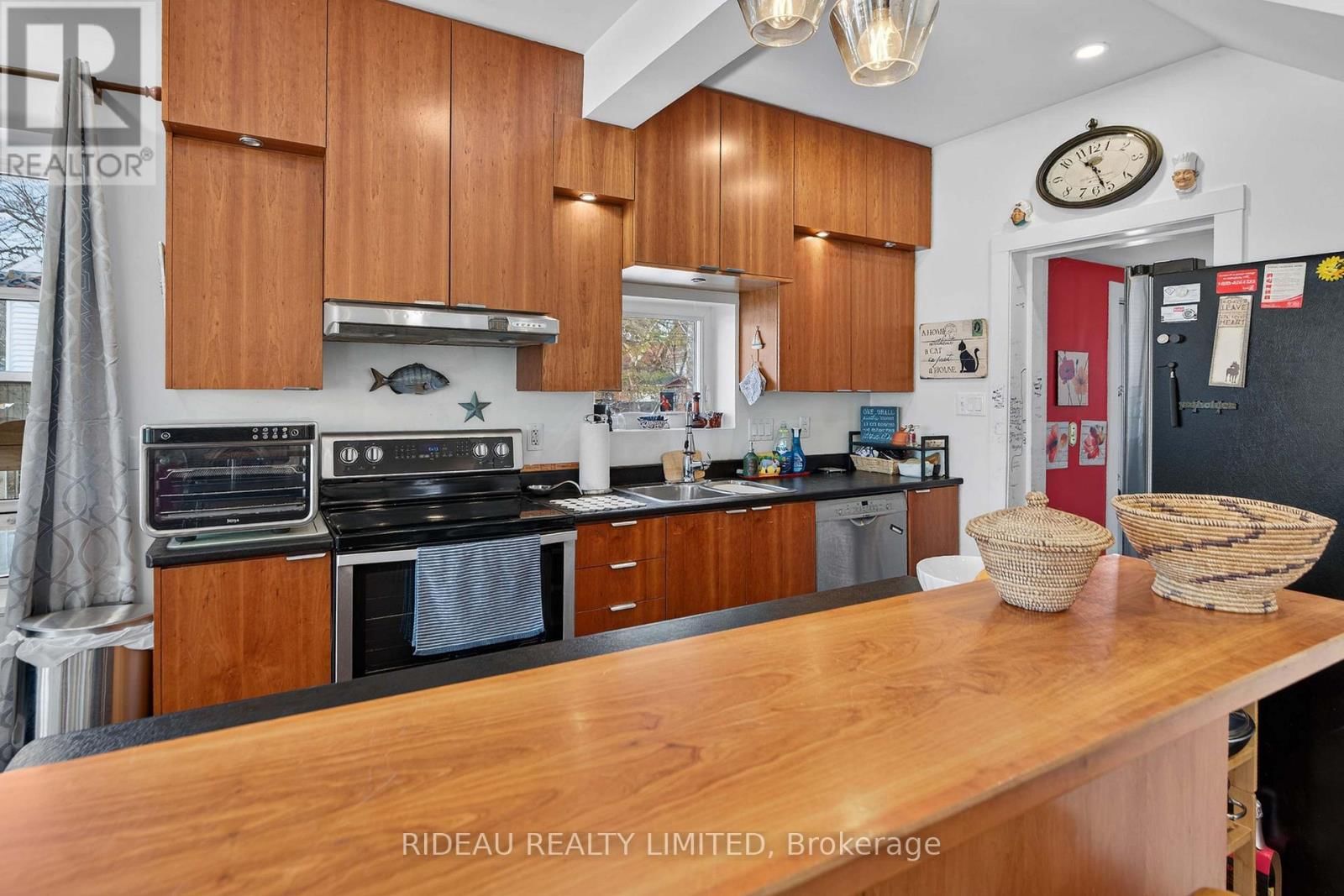 22 PERTH STREET Image 5