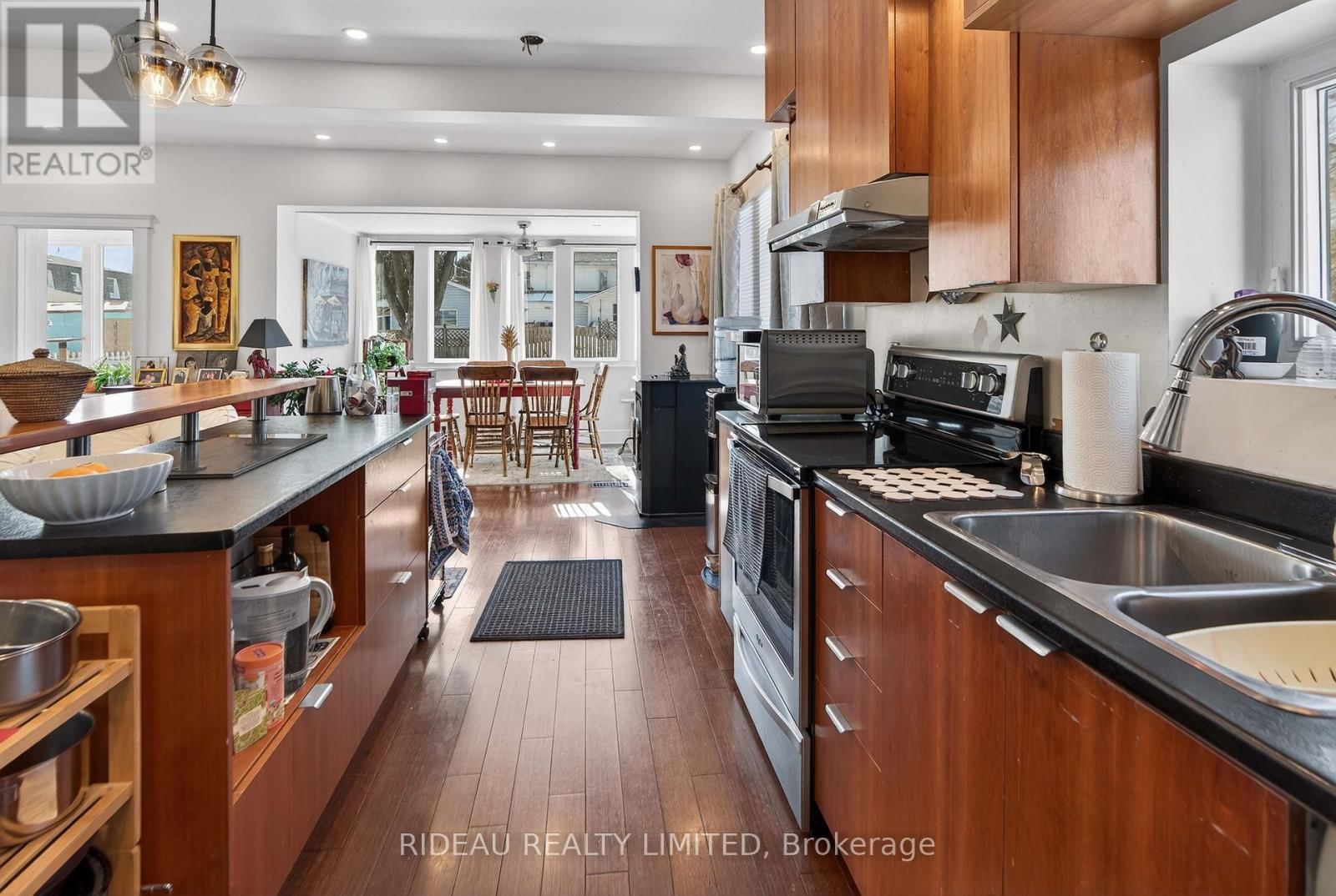 22 PERTH STREET Image 6