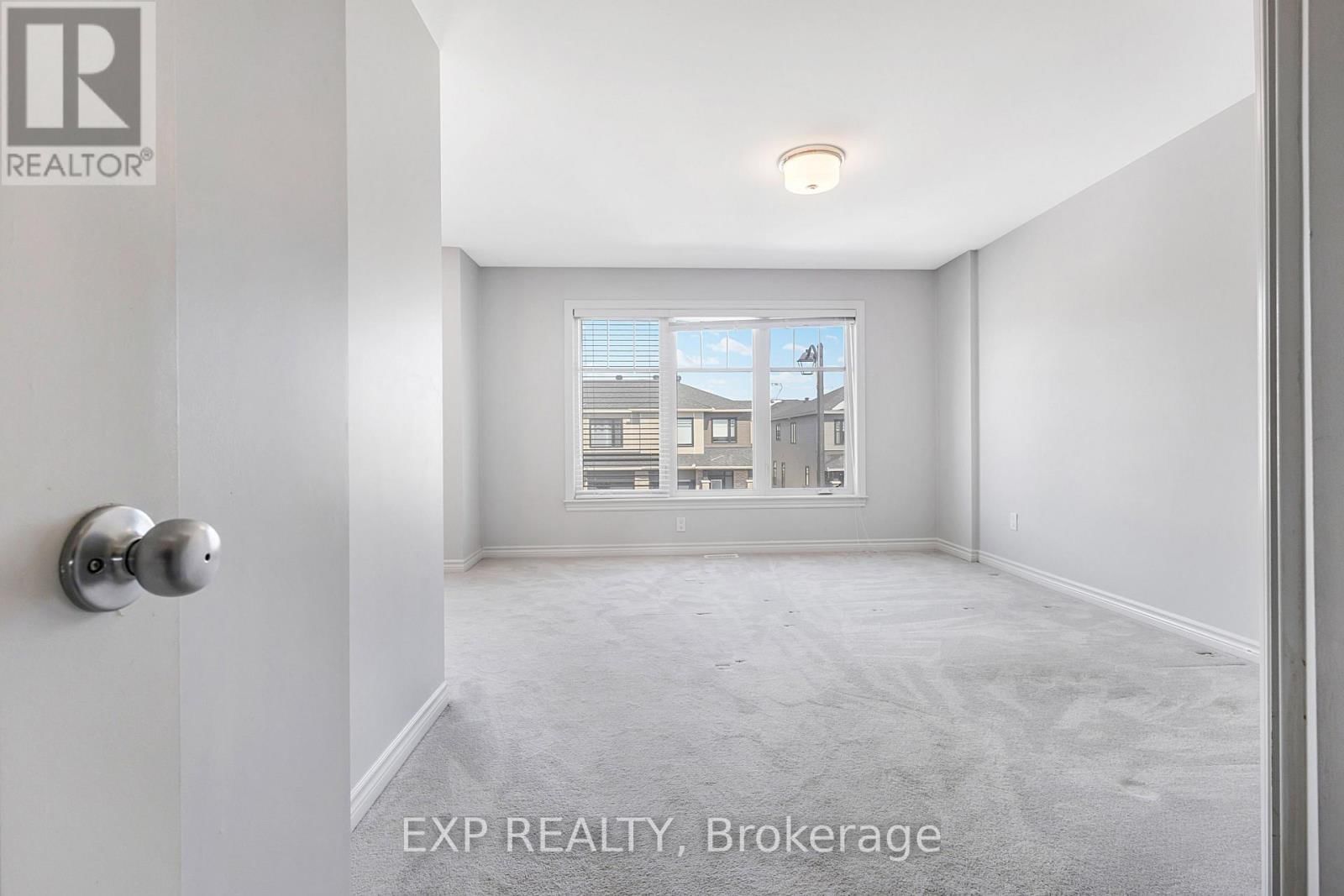 618 TALIESIN CRESCENT Image 18