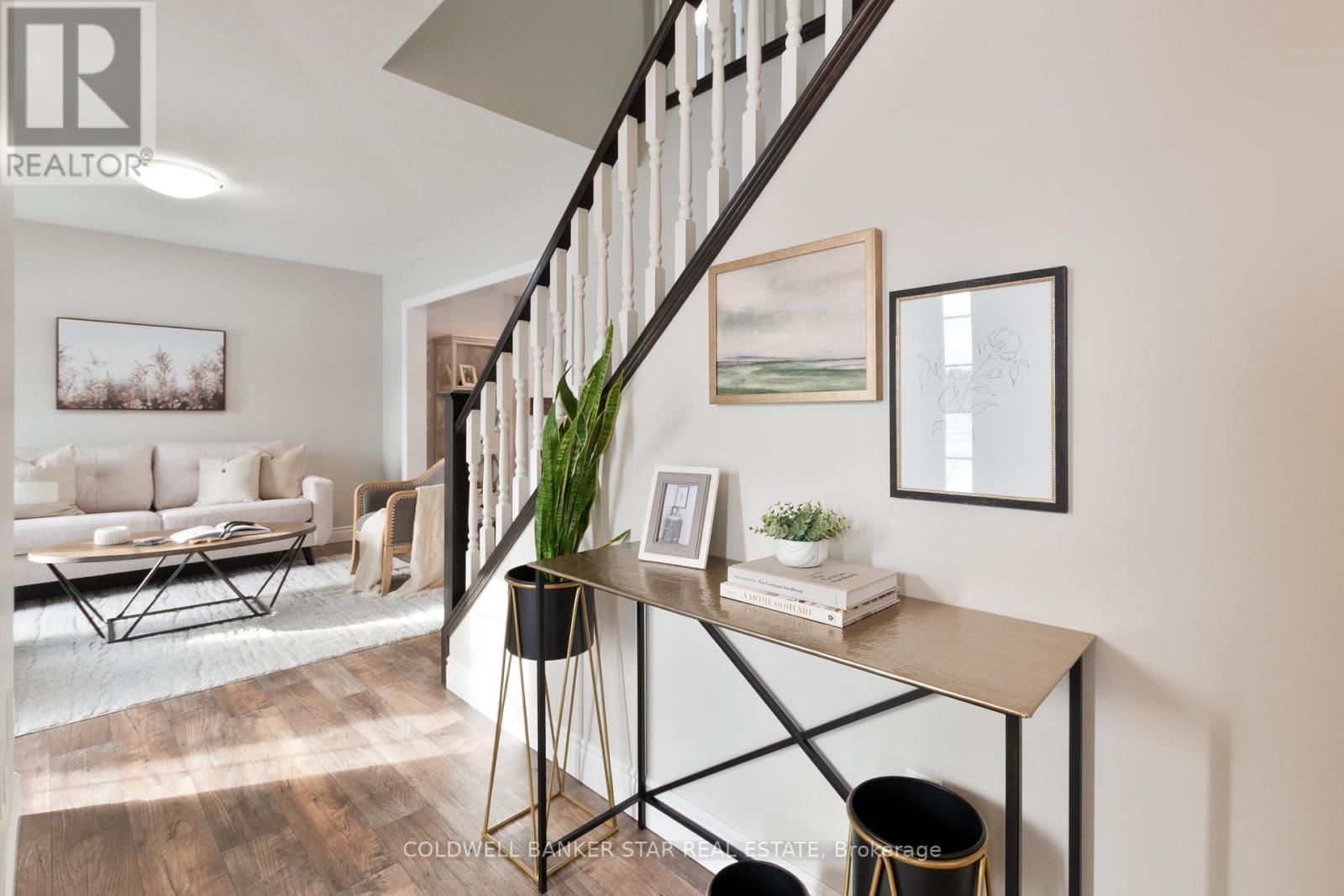 5229 WALES CRESCENT Image 6