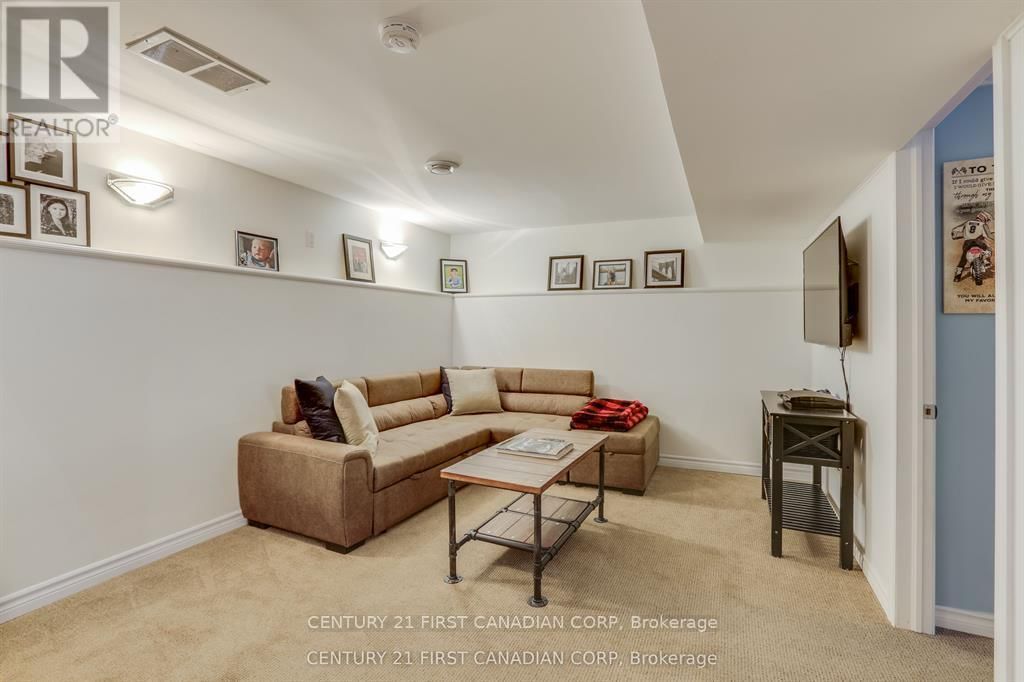 16916 EVELYN DRIVE Image 18