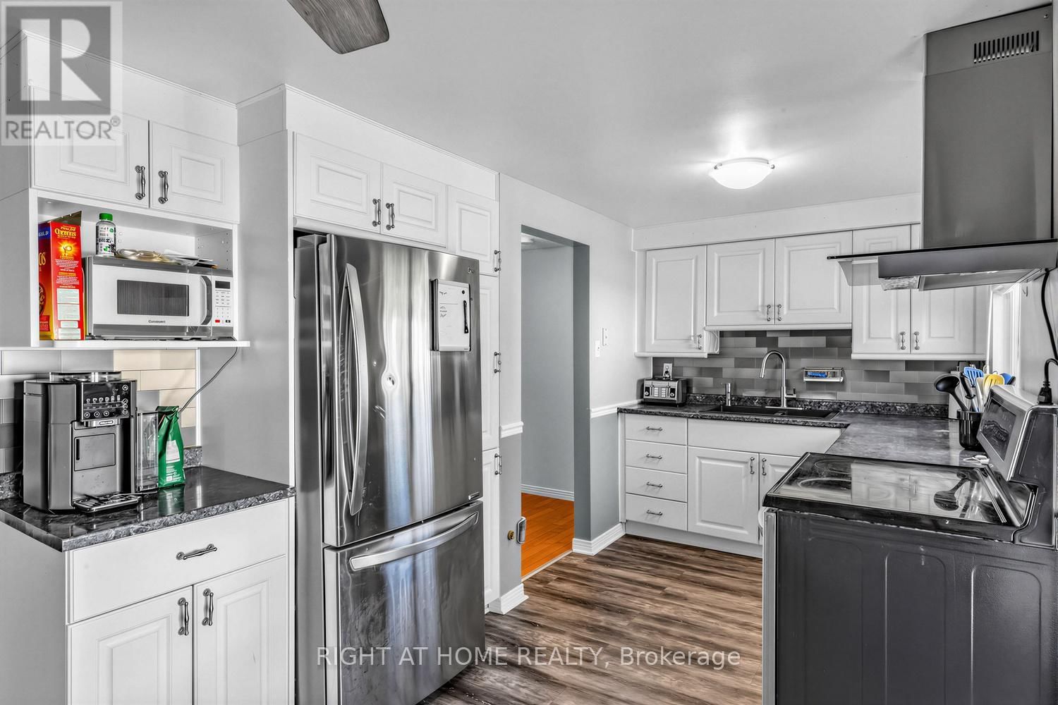 3 - 2 WORTON AVENUE Image 8