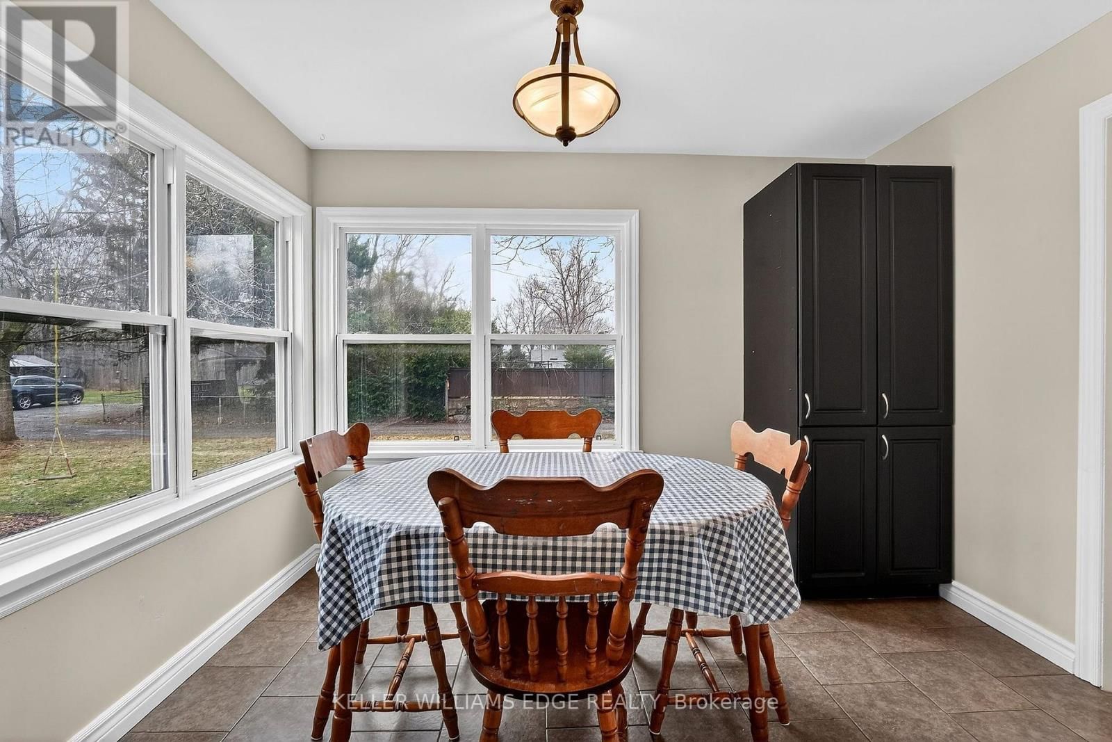 508 PROSPECT POINT ROAD NORTH Image 17