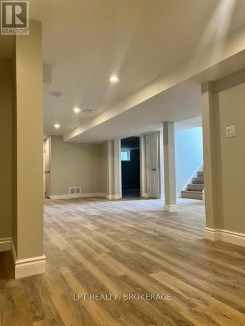 9 ELIZABETH AVENUE Image 37