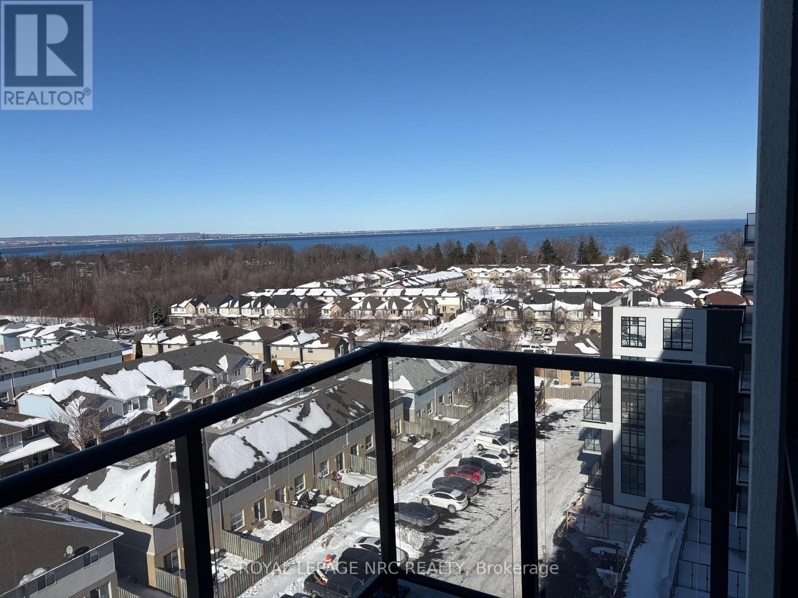 921 - 461 GREEN ROAD Image 11