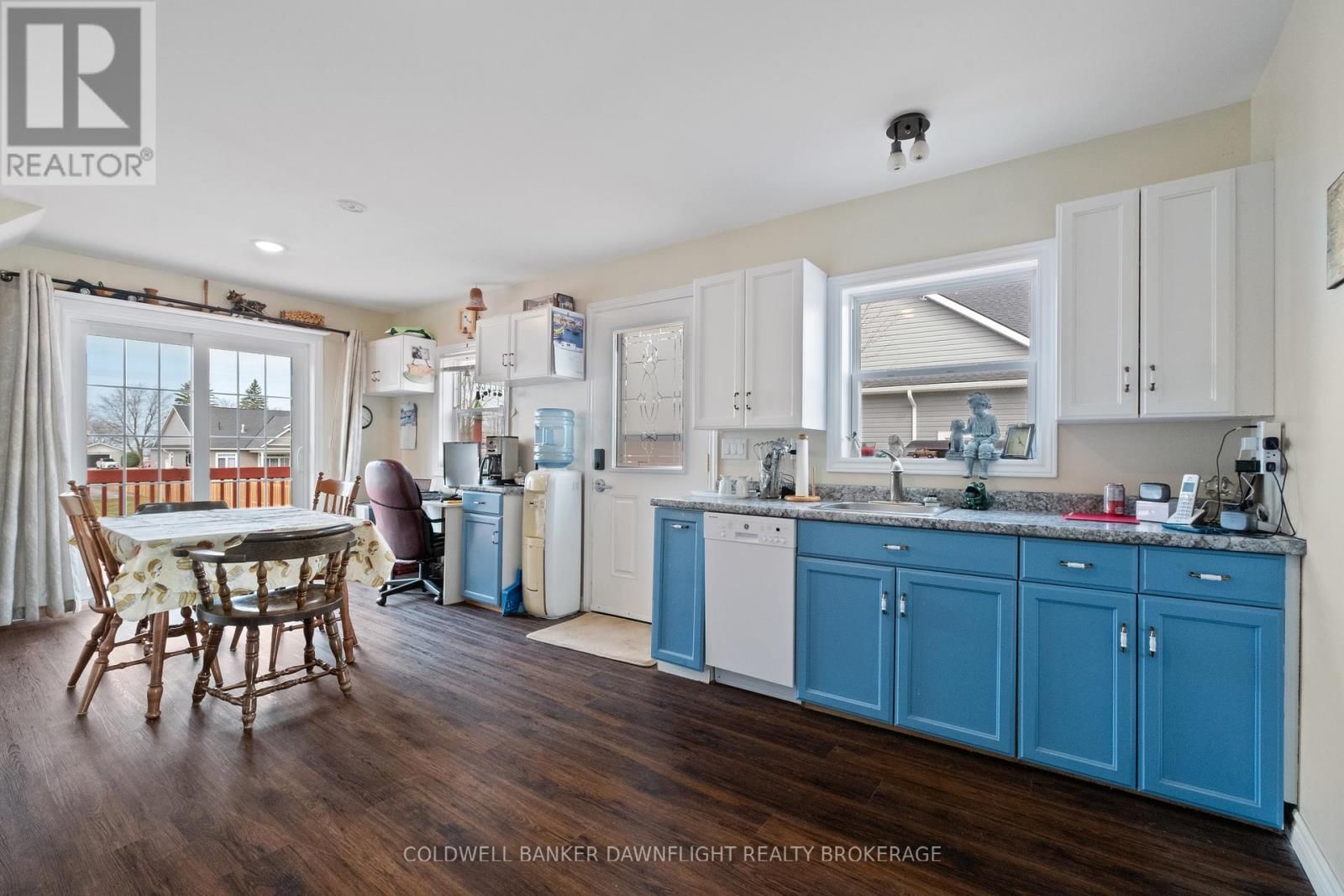 18 BISMARK STREET Image 15