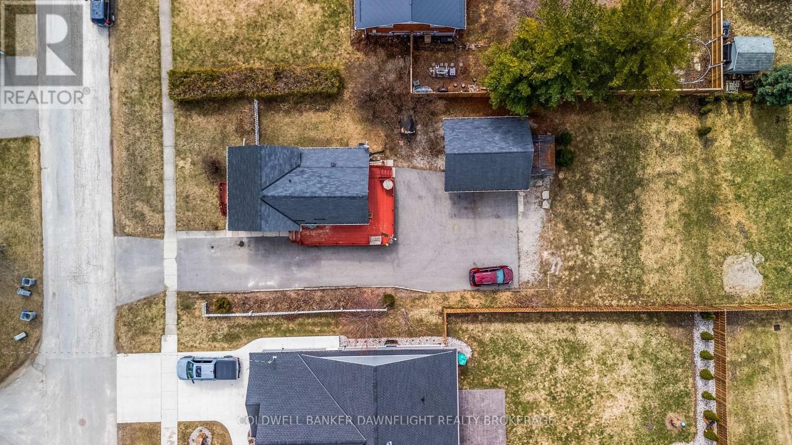 18 BISMARK STREET Image 36