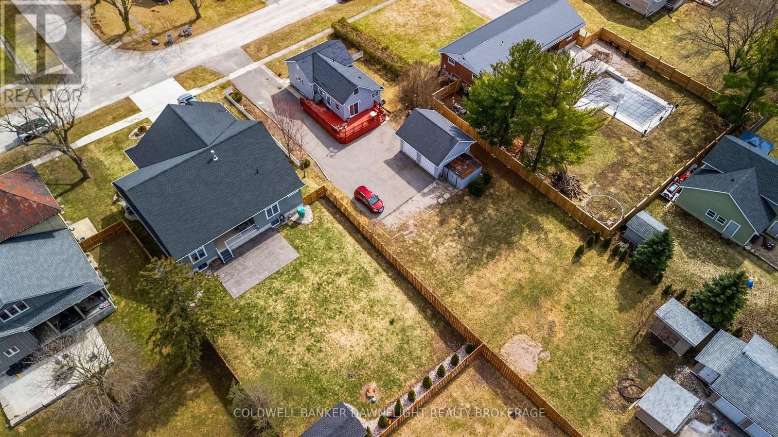 18 BISMARK STREET Image 37