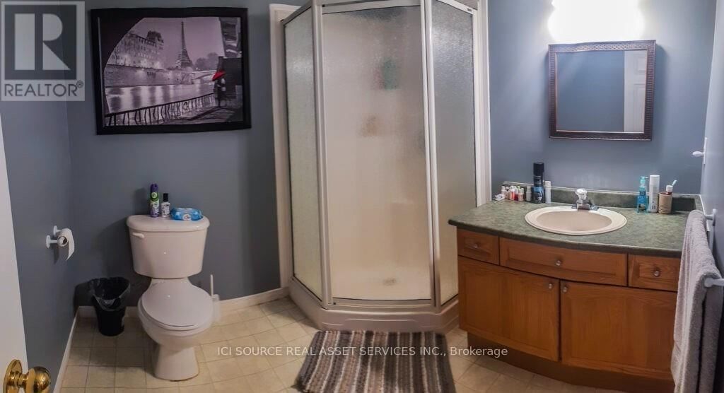 8 MAYHEW DRIVE Image 16