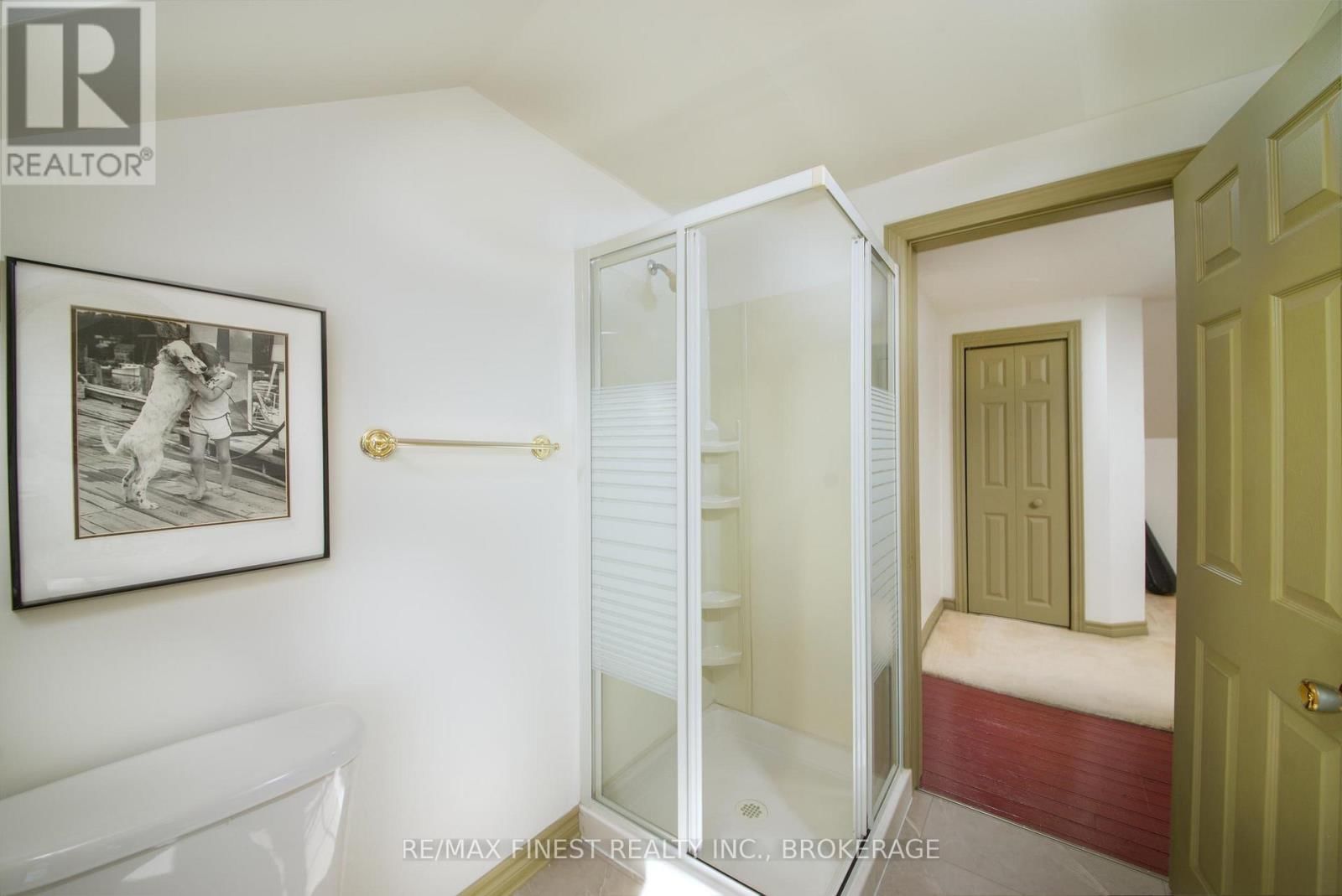 9910 FRONT ROAD Image 27