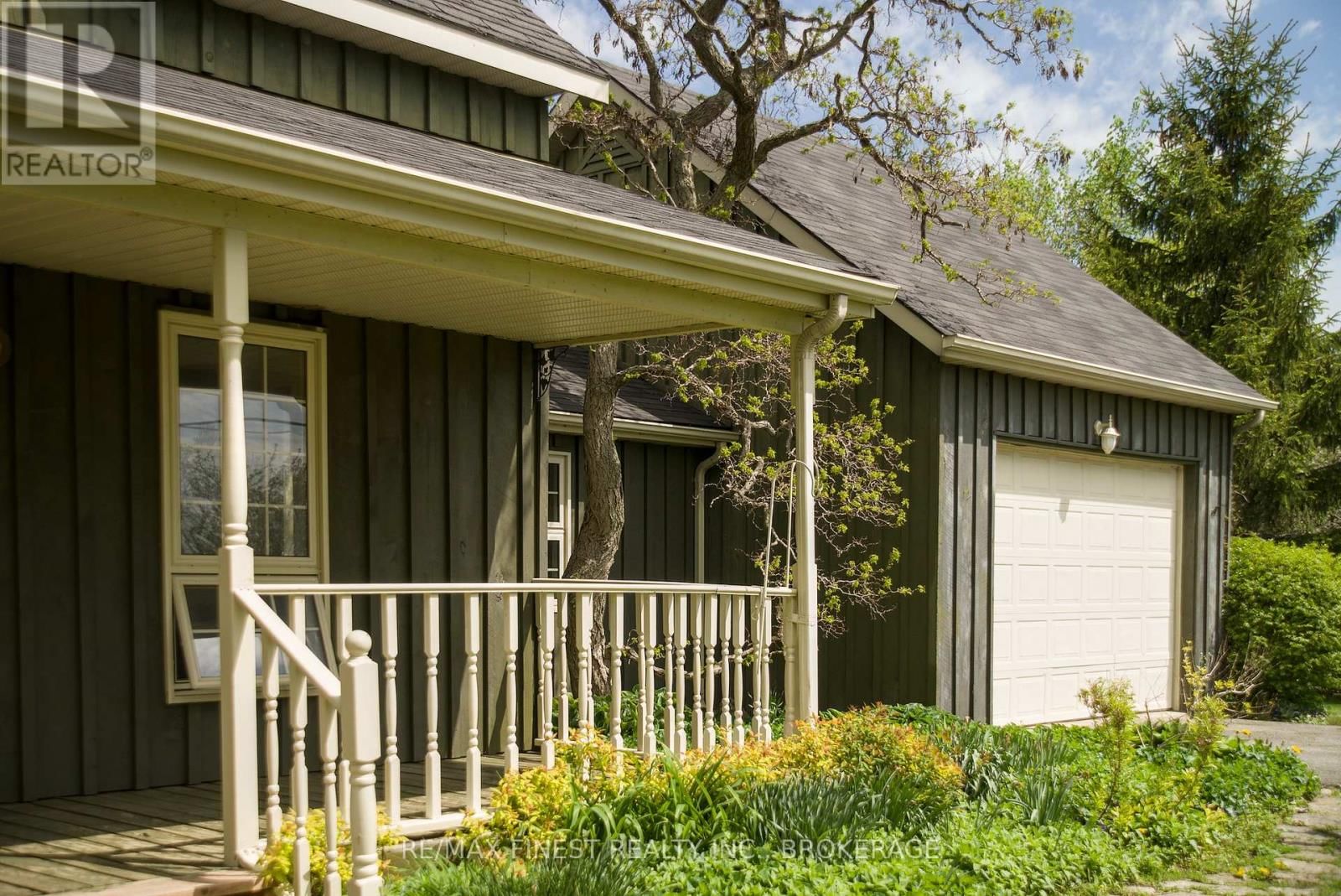 9910 FRONT ROAD Image 40