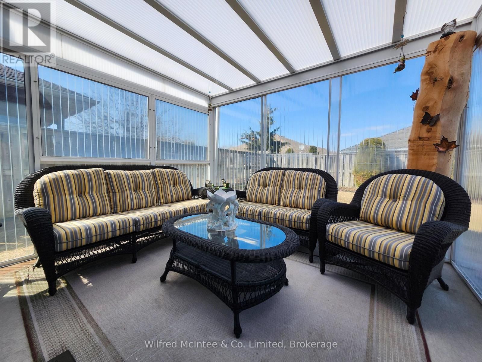 230 4TH STREET CRESCENT Image 32