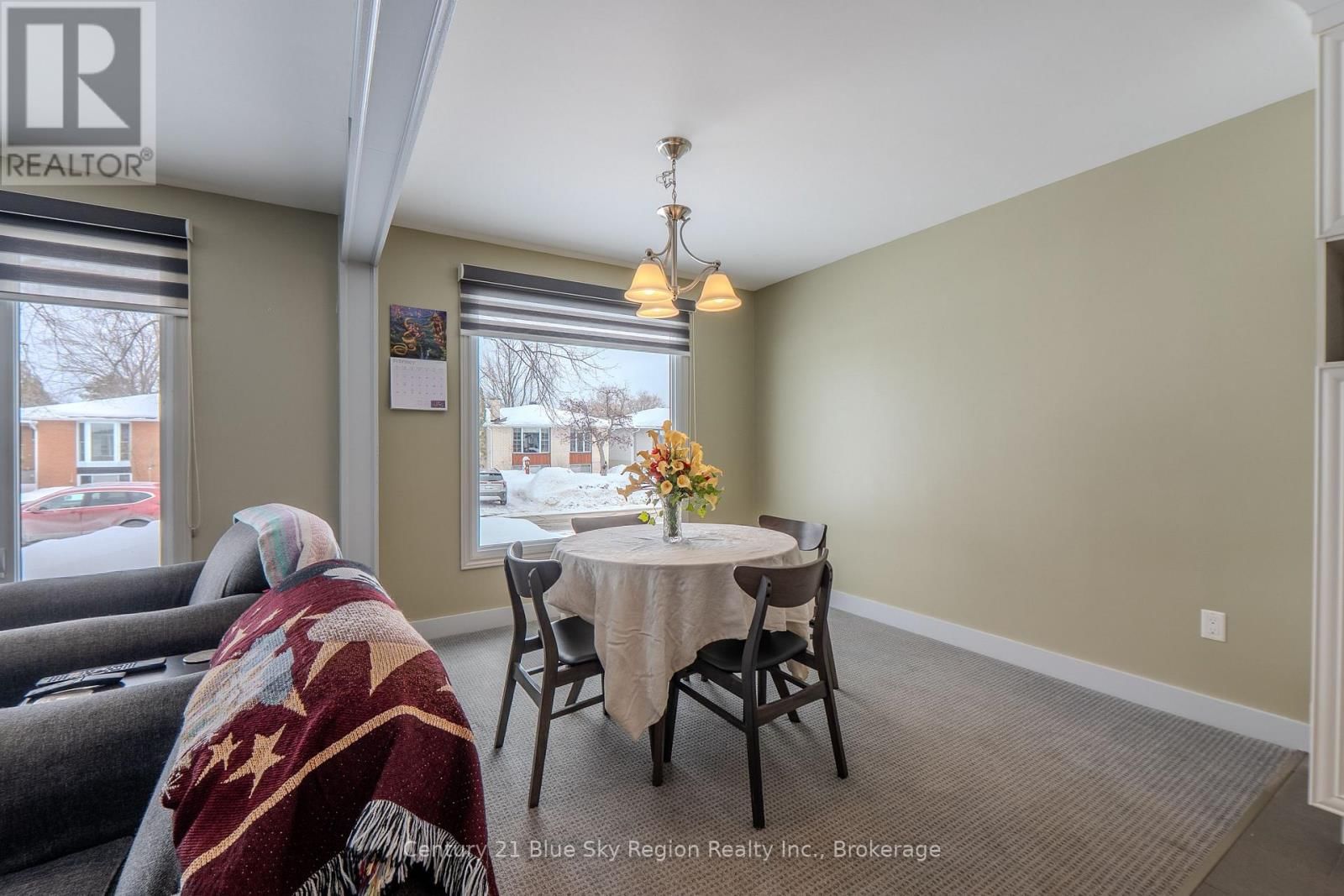 5 KNOX COURT Image 6