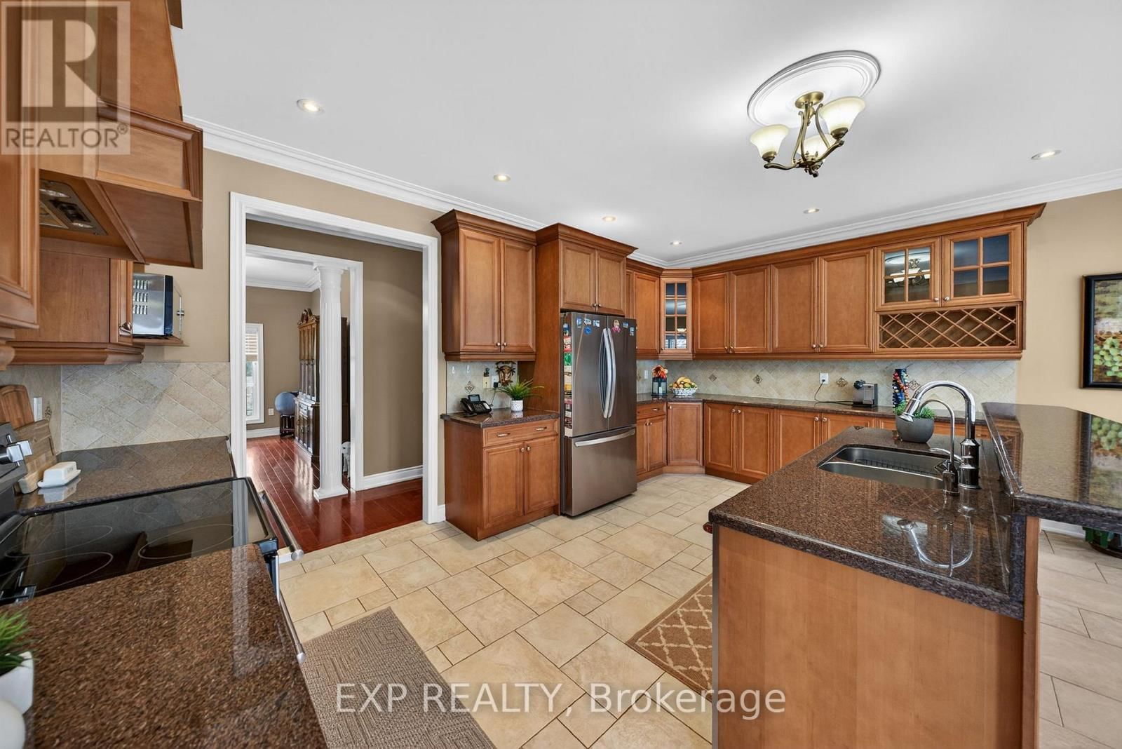 48 BROOKHAVEN CRESCENT Image 18