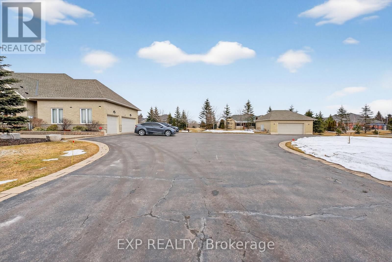 48 BROOKHAVEN CRESCENT Image 5