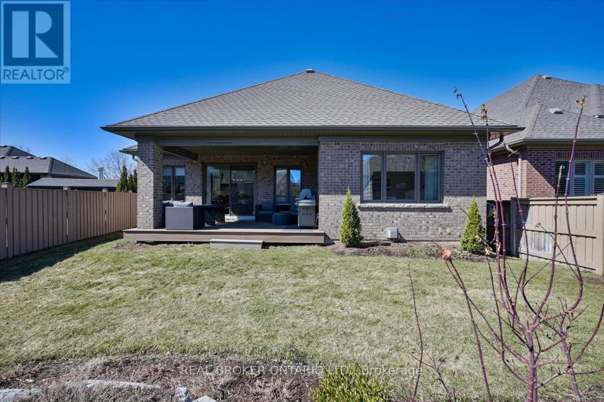 15 LANGTON DRIVE Image 46