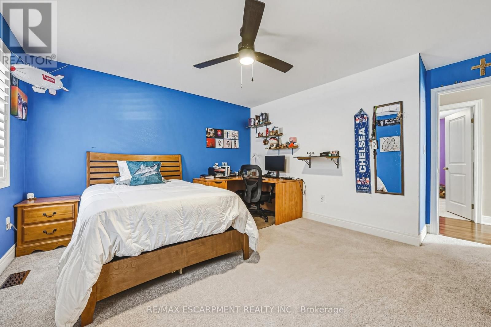 405 VALRIDGE DRIVE Image 35