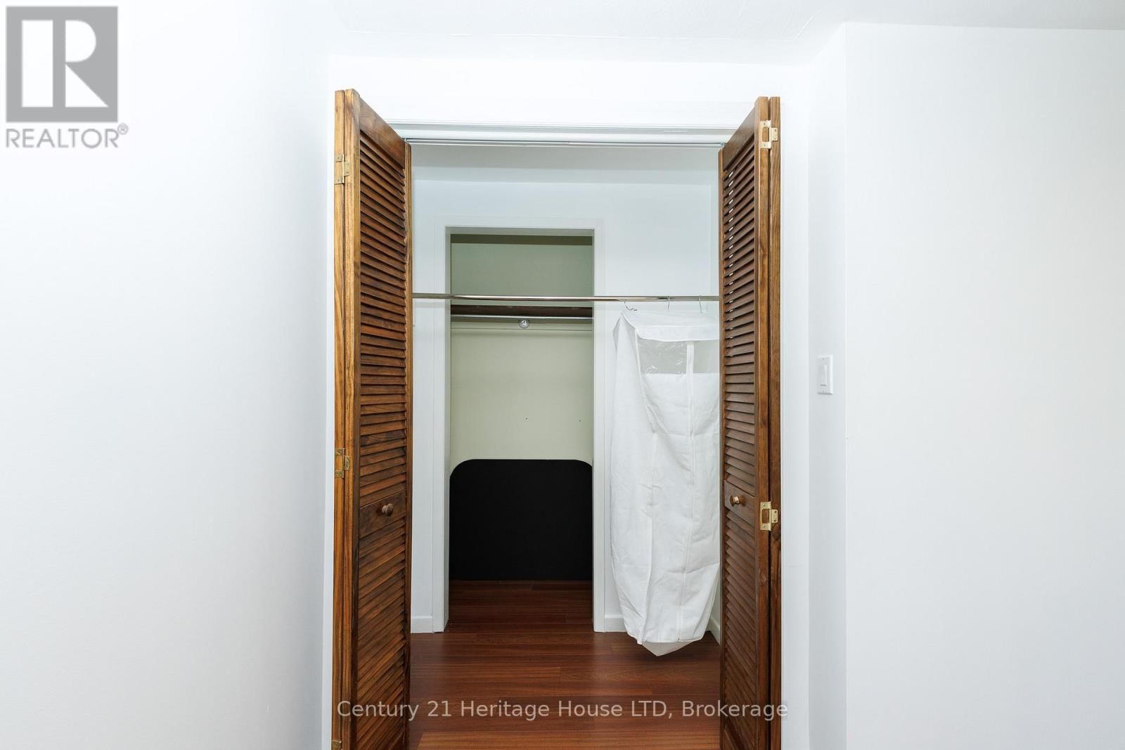 3859 PANAMA COURT Image 10