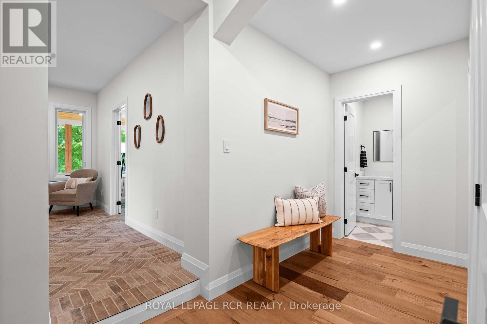 349 SMITH STREET Image 11