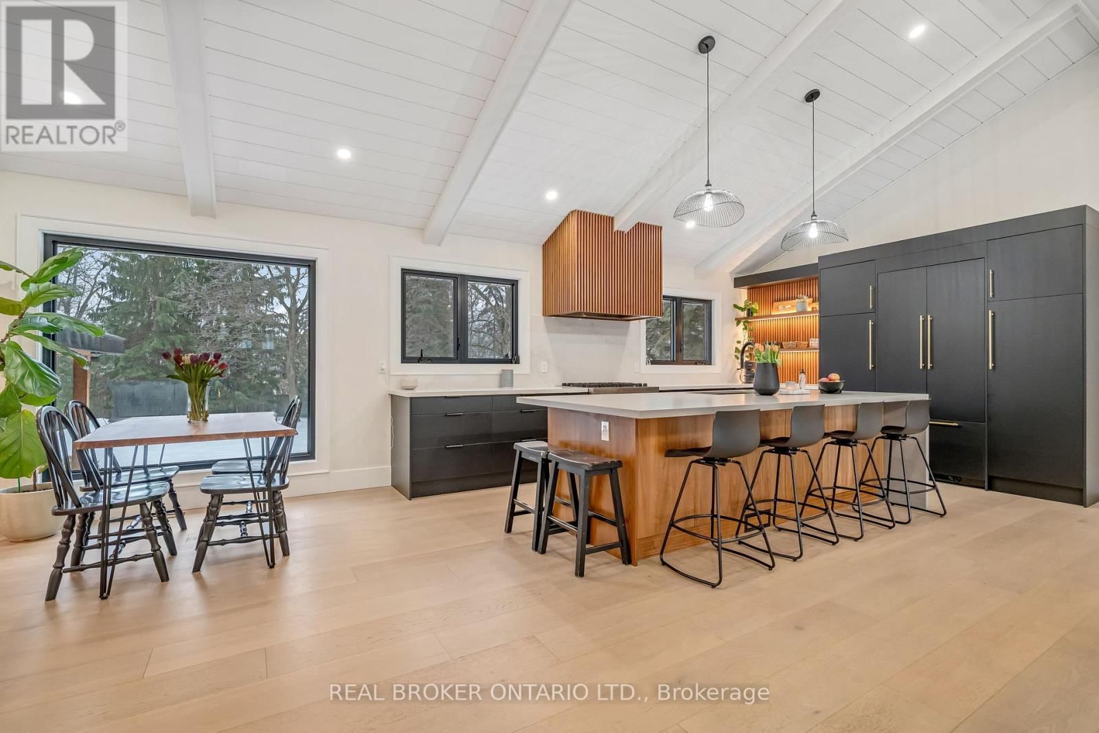 16 BANNISDALE WAY Image 12