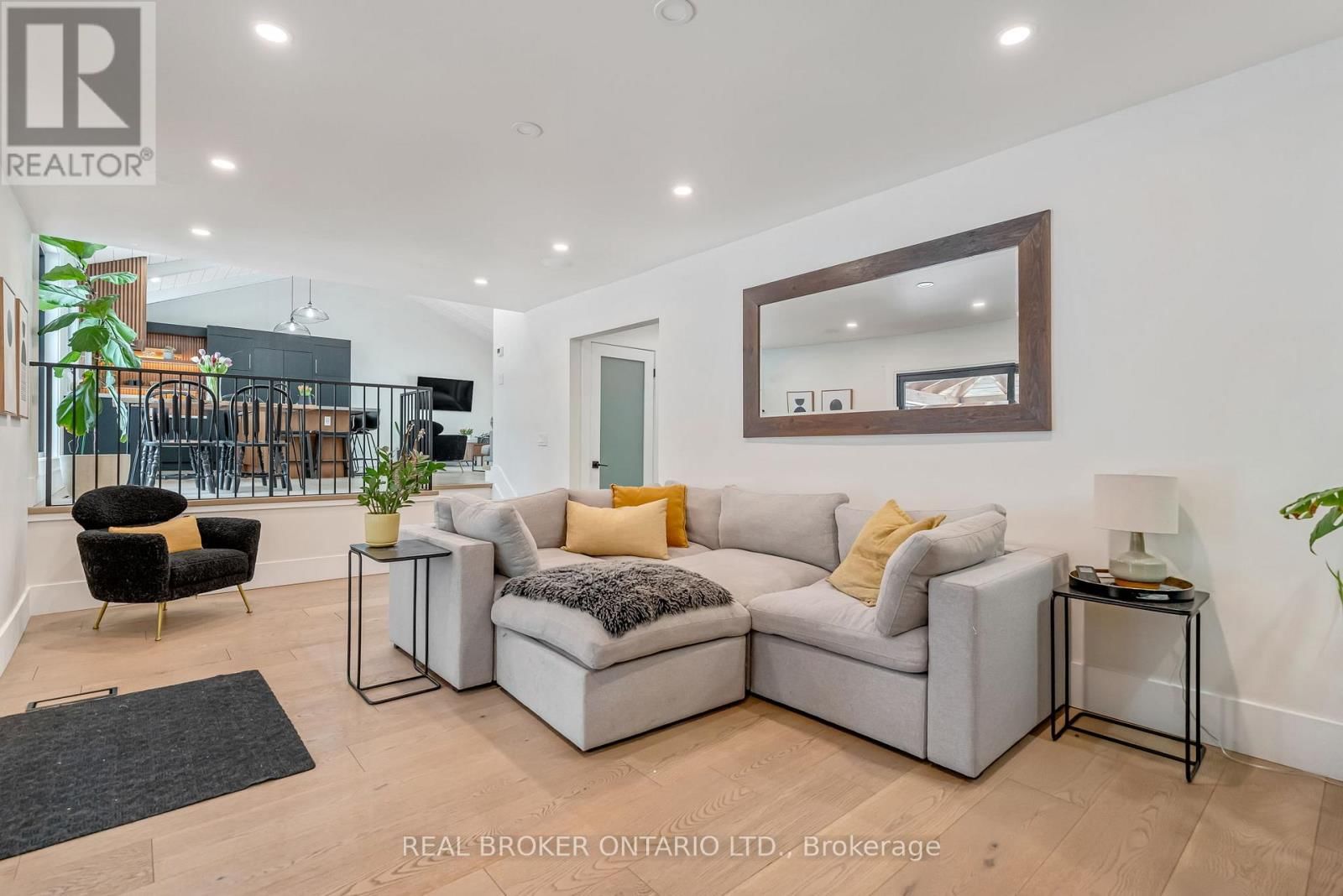 16 BANNISDALE WAY Image 21