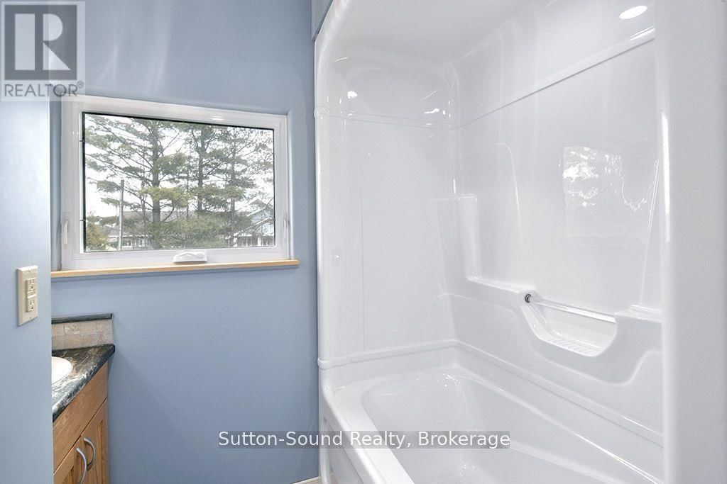 660 MAIN STREET Image 26