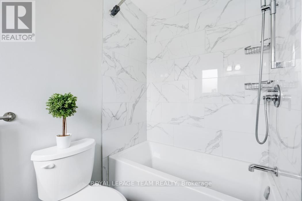 221 PETRIE LANE Image 27