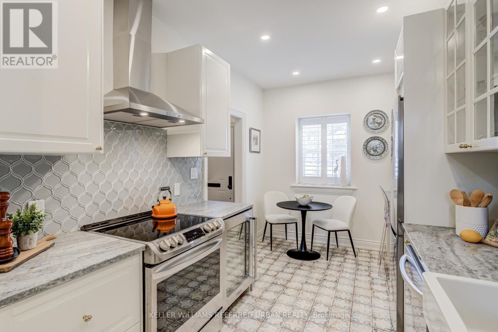 1 - 196 ARTHUR STREET NORTH Image 12