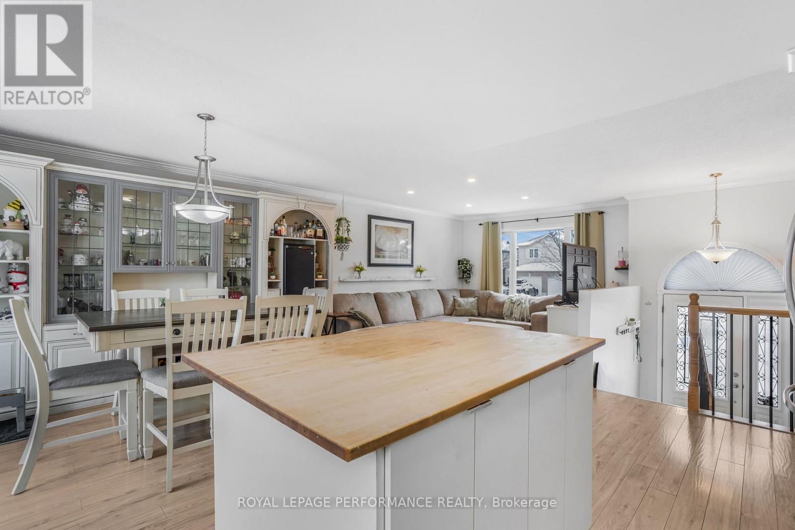 68 LAFLECHE BOULEVARD Image 8