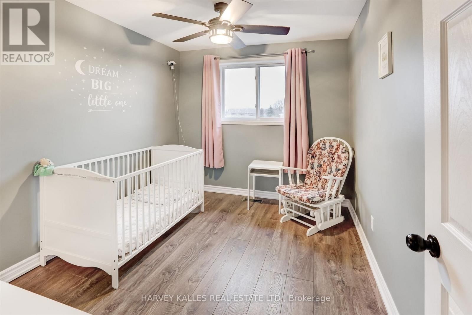 112 WEXFORD AVENUE NORTH Image 27