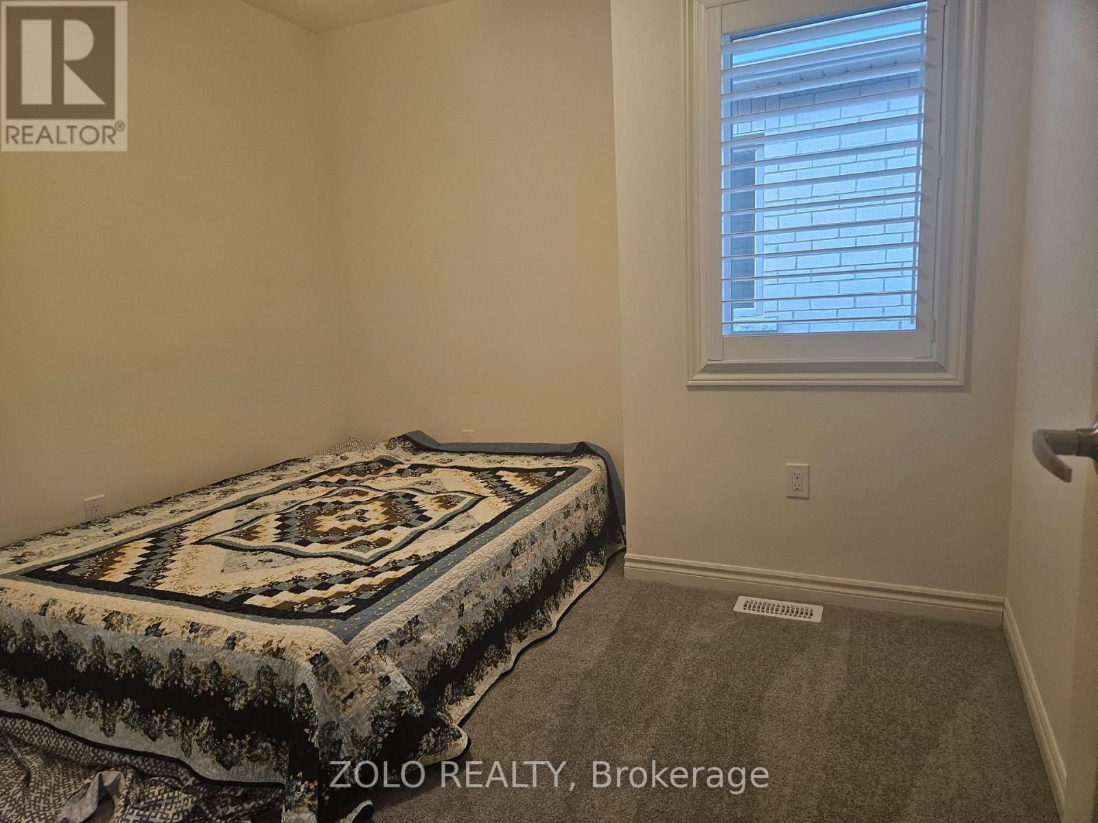 496 TREVOR STREET Image 13