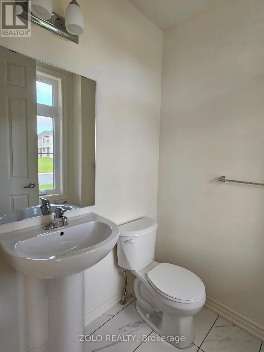 496 TREVOR STREET Image 15