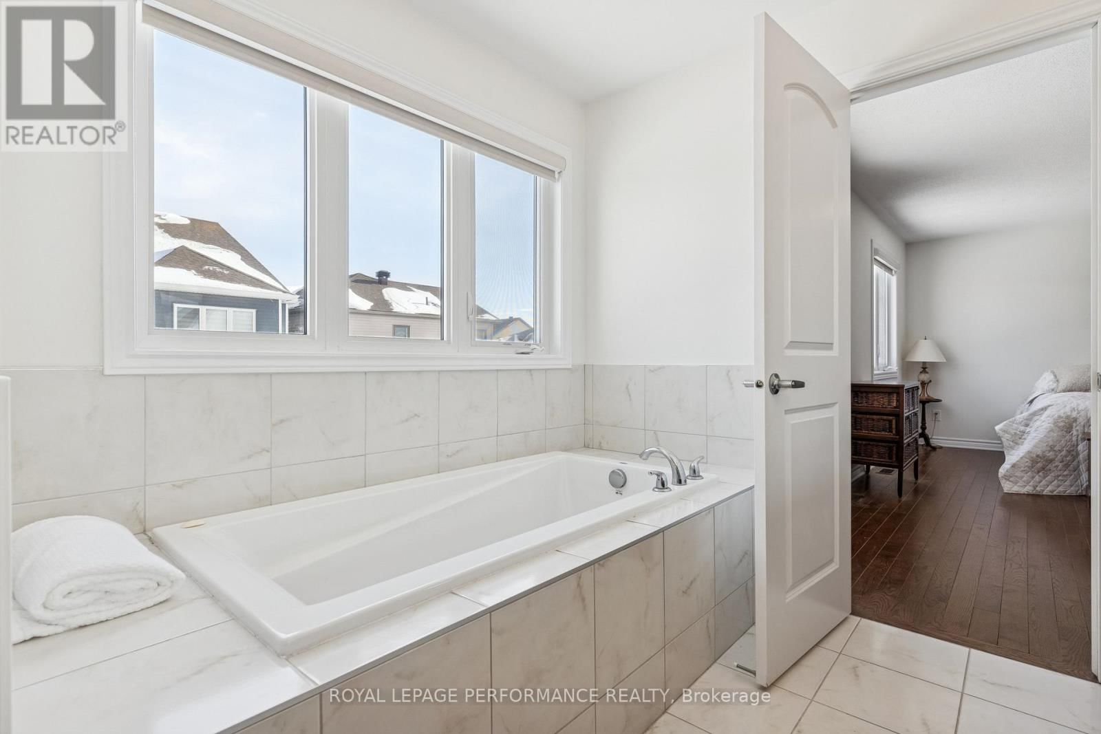 845 SNAP HOOK CRESCENT Image 37