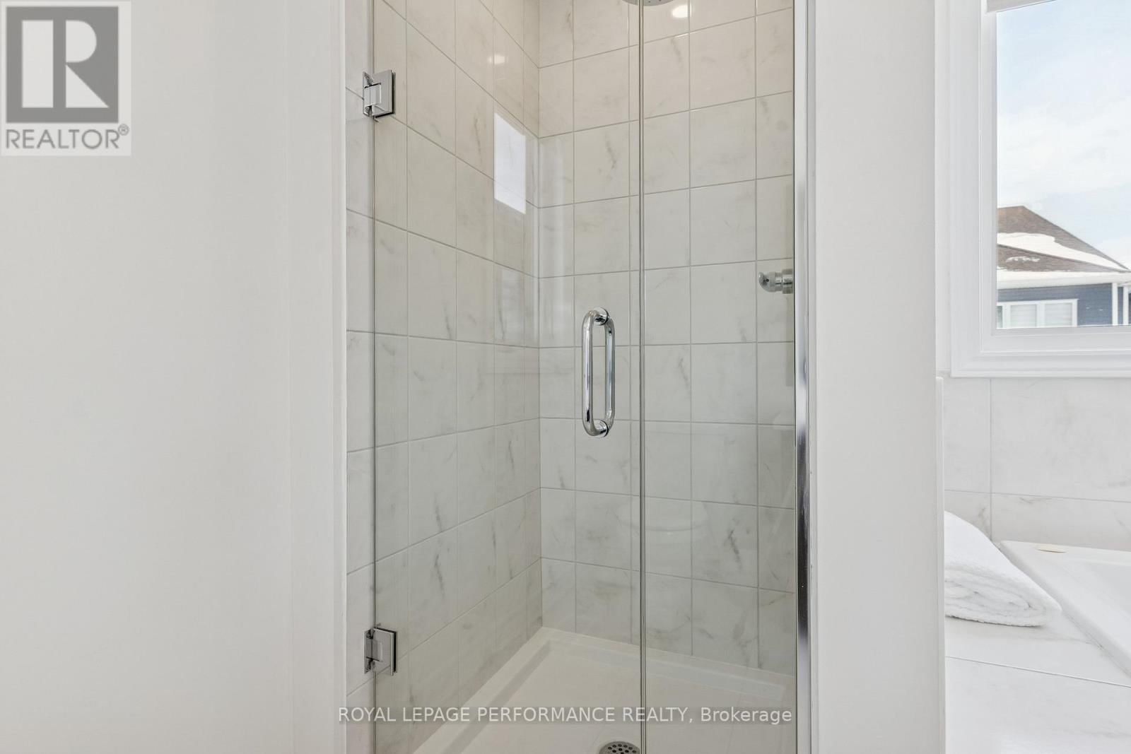 845 SNAP HOOK CRESCENT Image 38