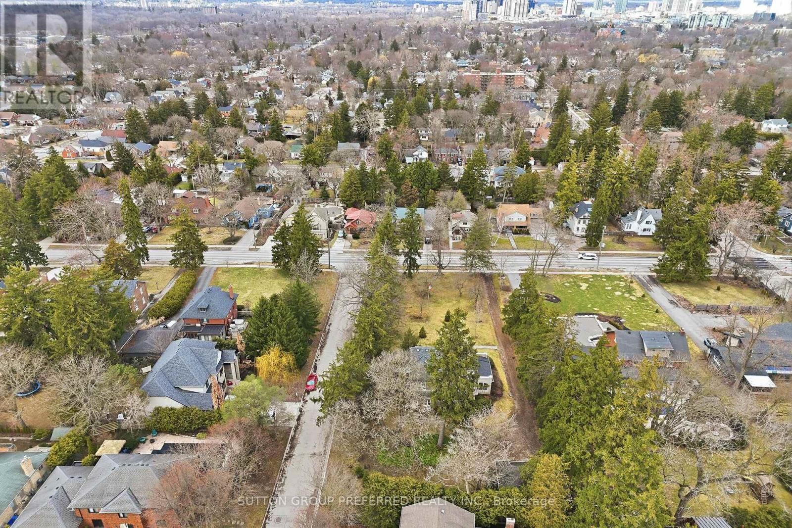 119 BASE LINE ROAD EAST Image 48