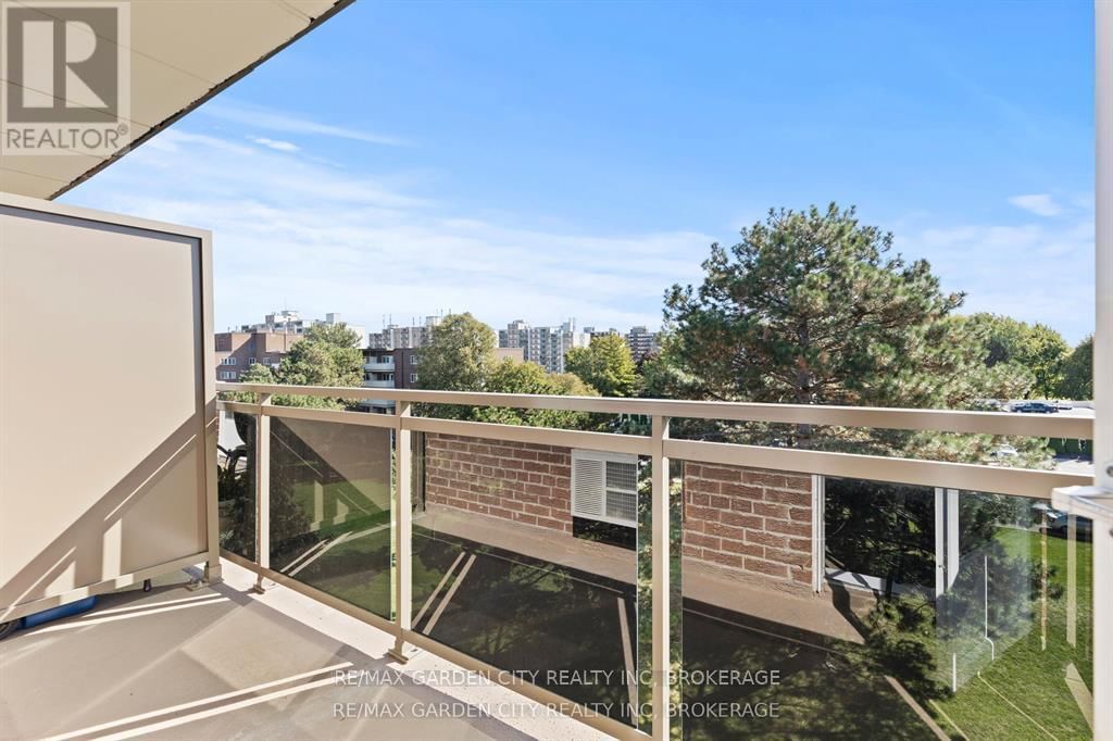 517 - 196 SCOTT STREET Image 17