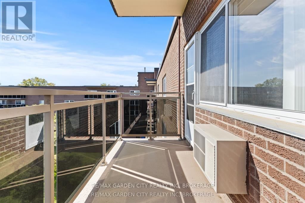 517 - 196 SCOTT STREET Image 18