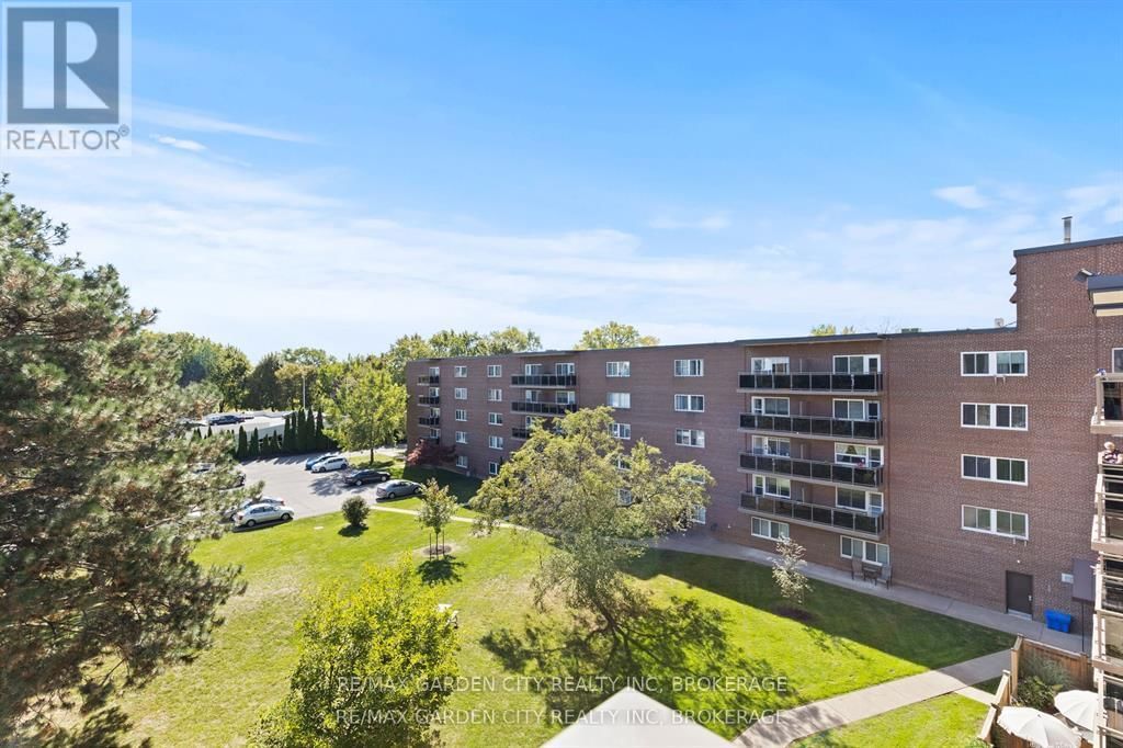 517 - 196 SCOTT STREET Image 36