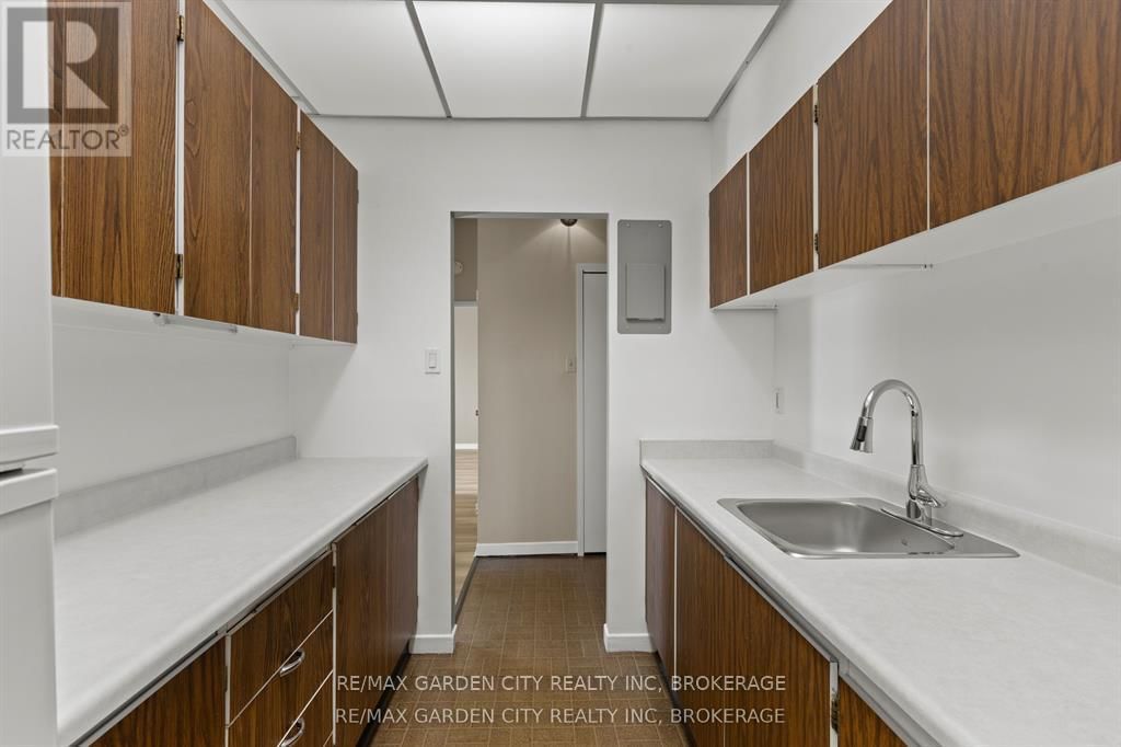 517 - 196 SCOTT STREET Image 6