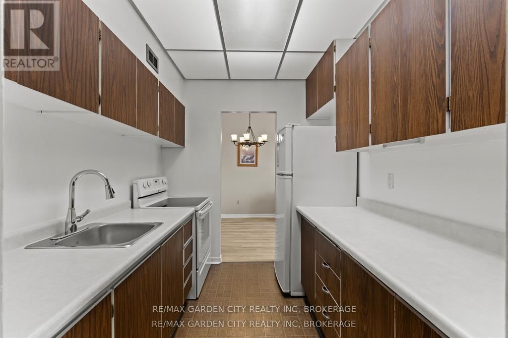 517 - 196 SCOTT STREET Image 7