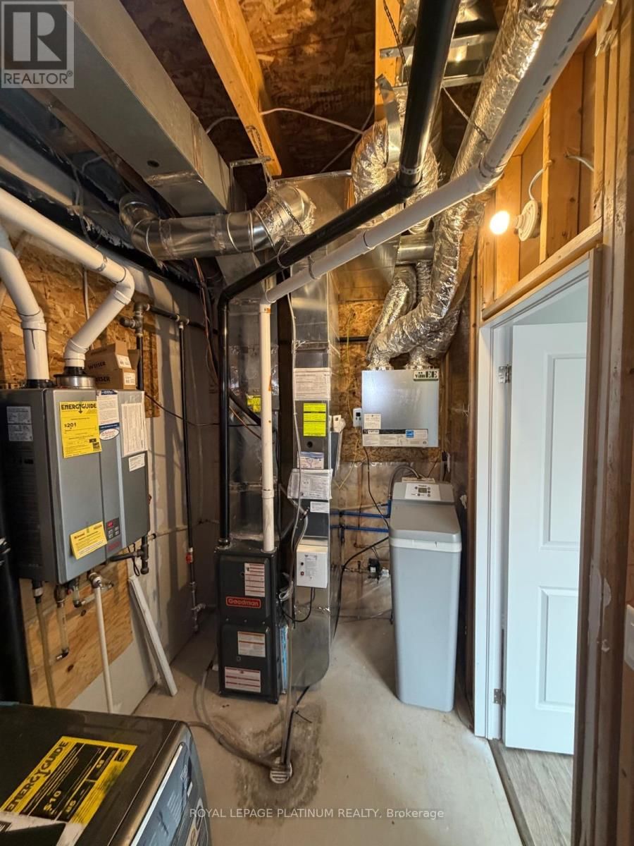 55 - 290 EQUESTRIAN WAY Image 37