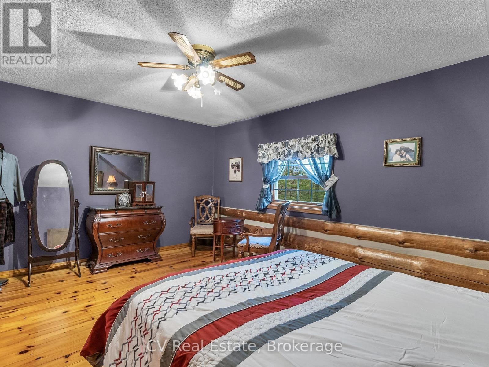 1040 AMELIA CRESCENT Image 39