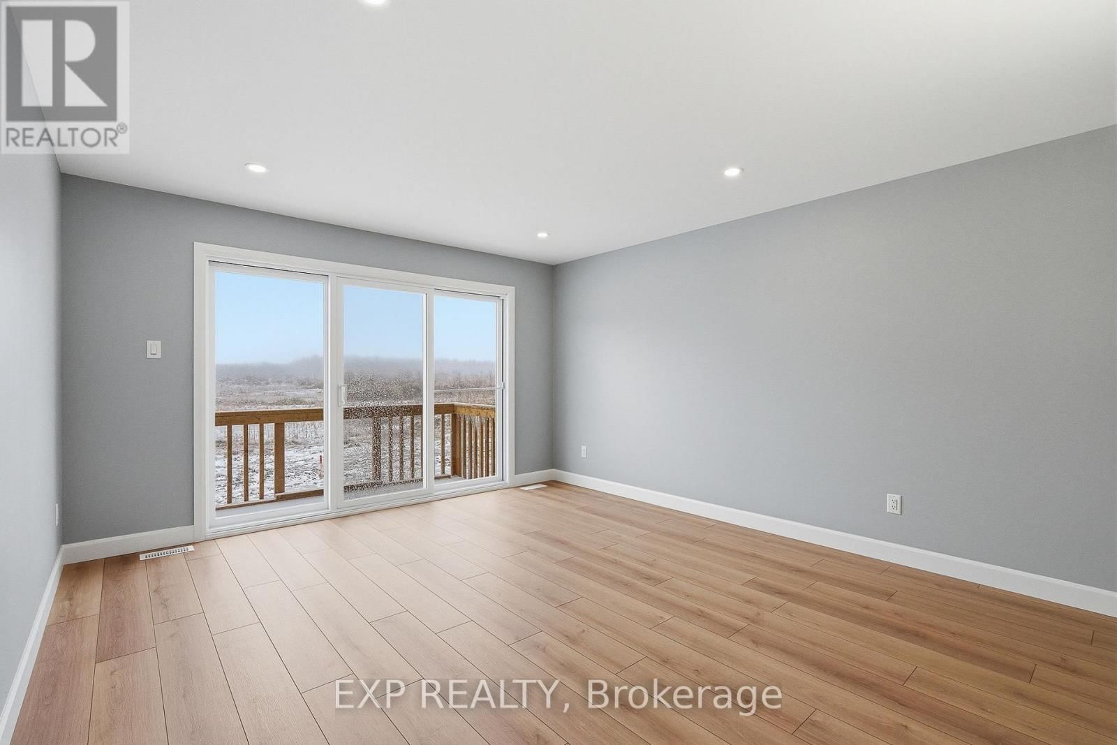 991 KATIA STREET Image 9