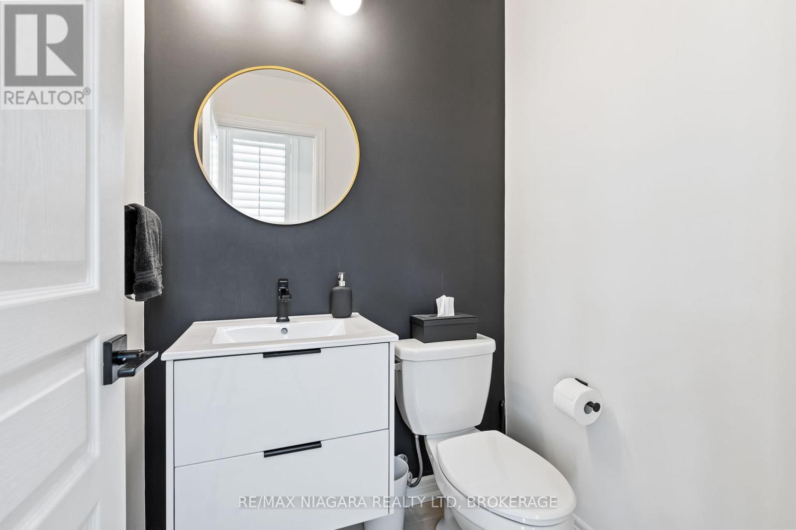 11 WALTERS LANE Image 15