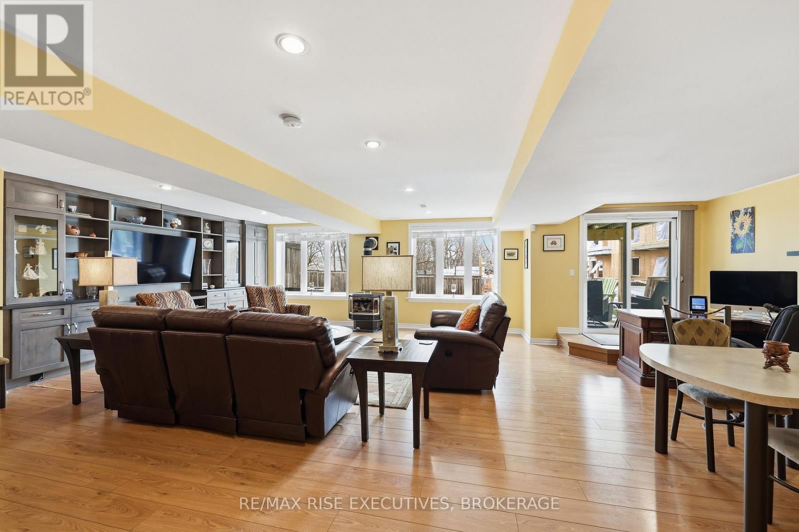 143 ELLESMEER AVENUE Image 29