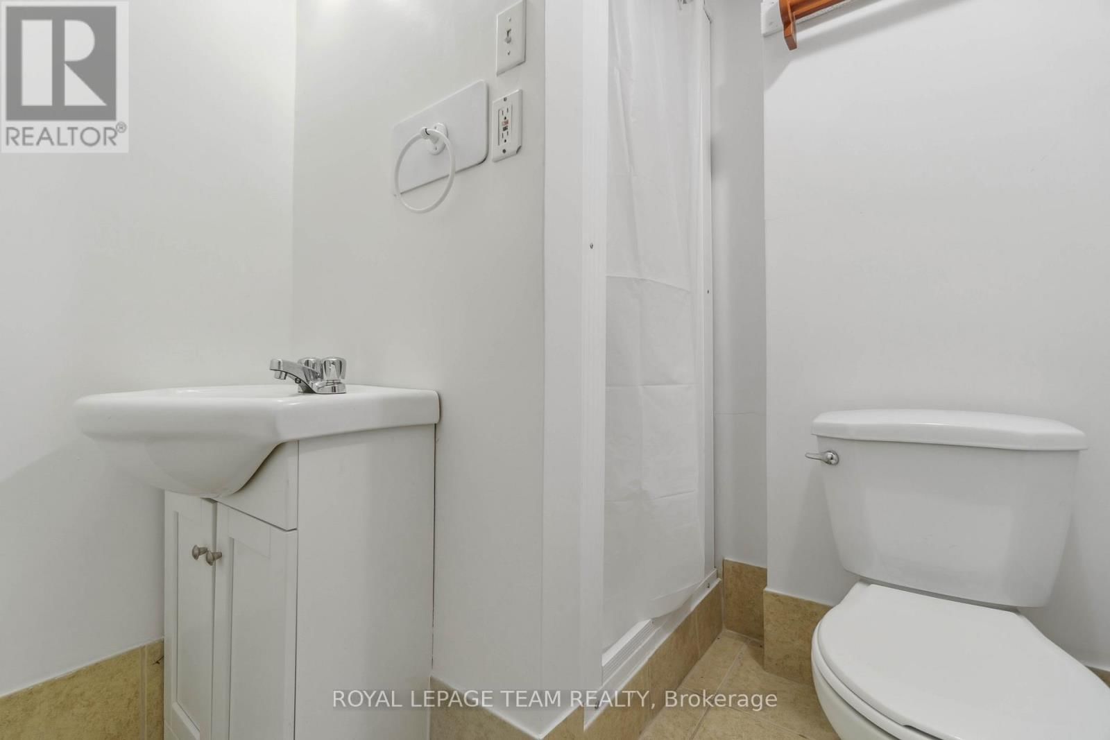 307 DODSON STREET Image 23