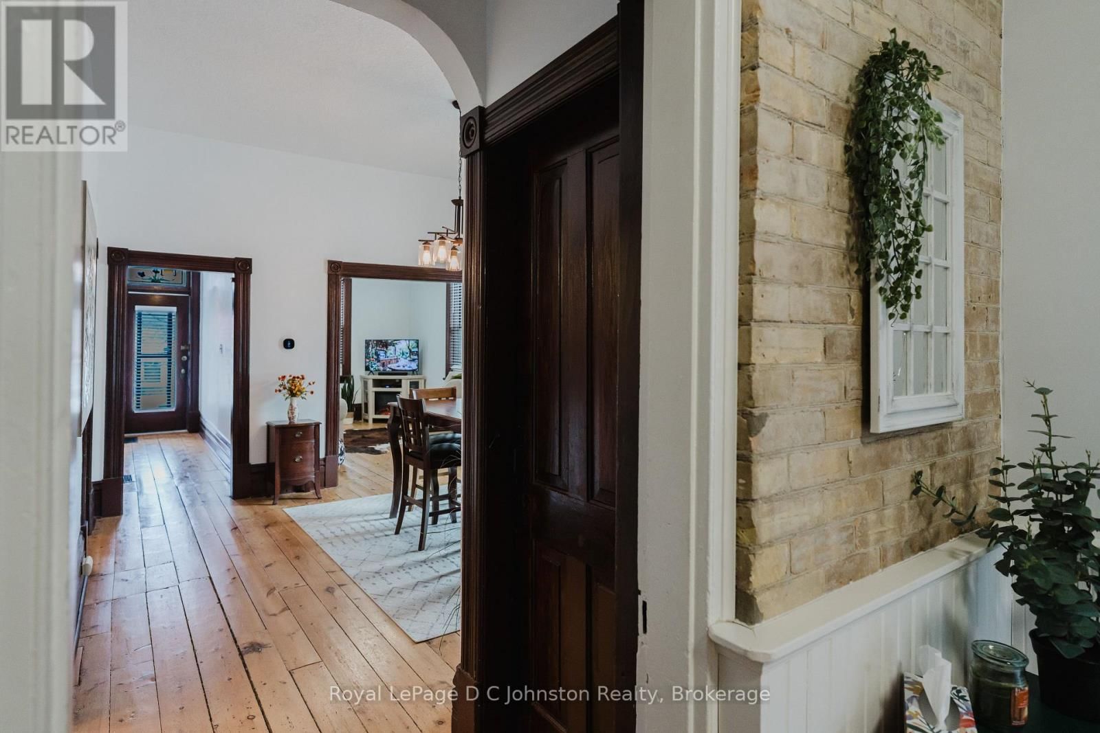 SW - 83 3RD STREET Image 15