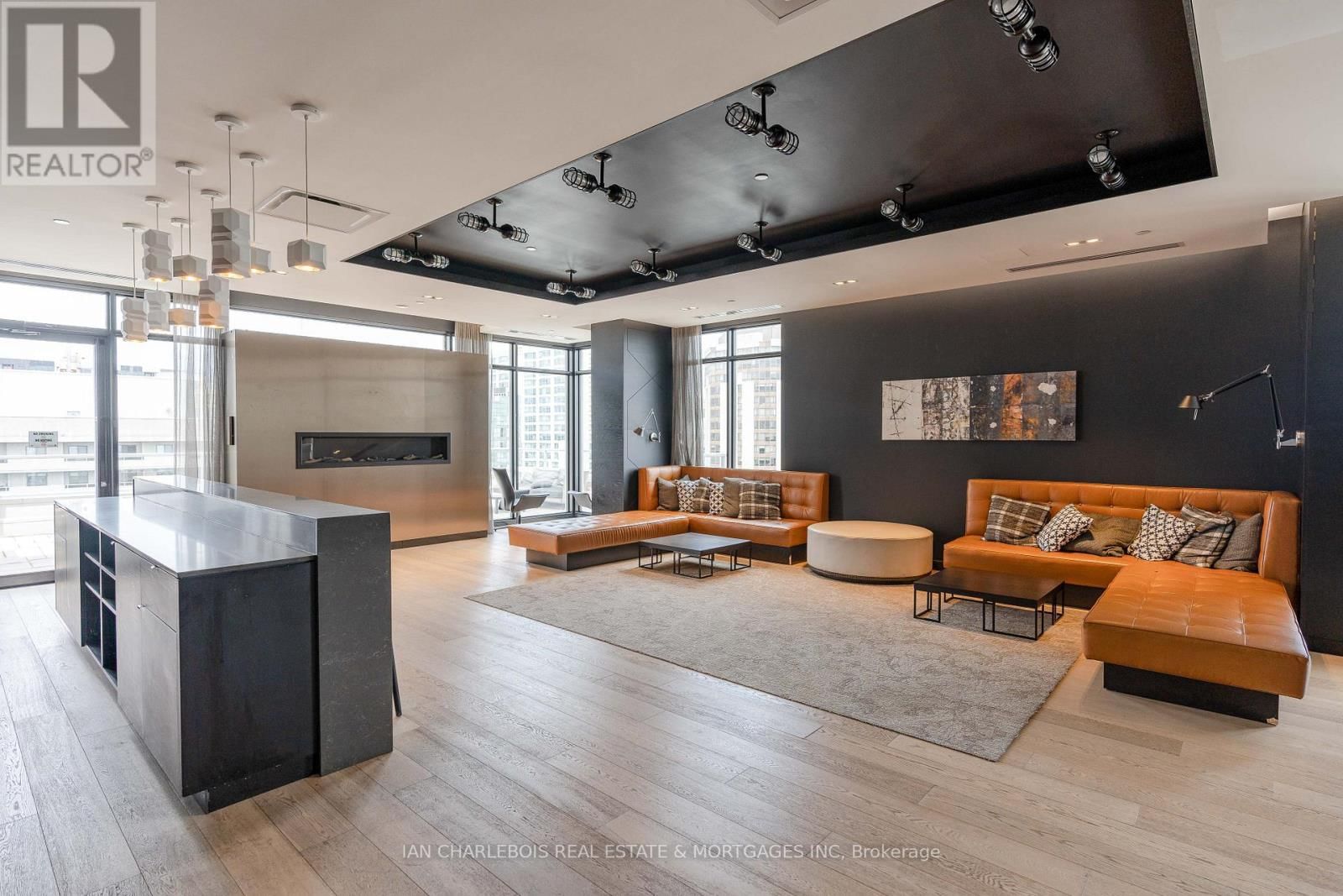 1701 - 255 BAY STREET Image 26